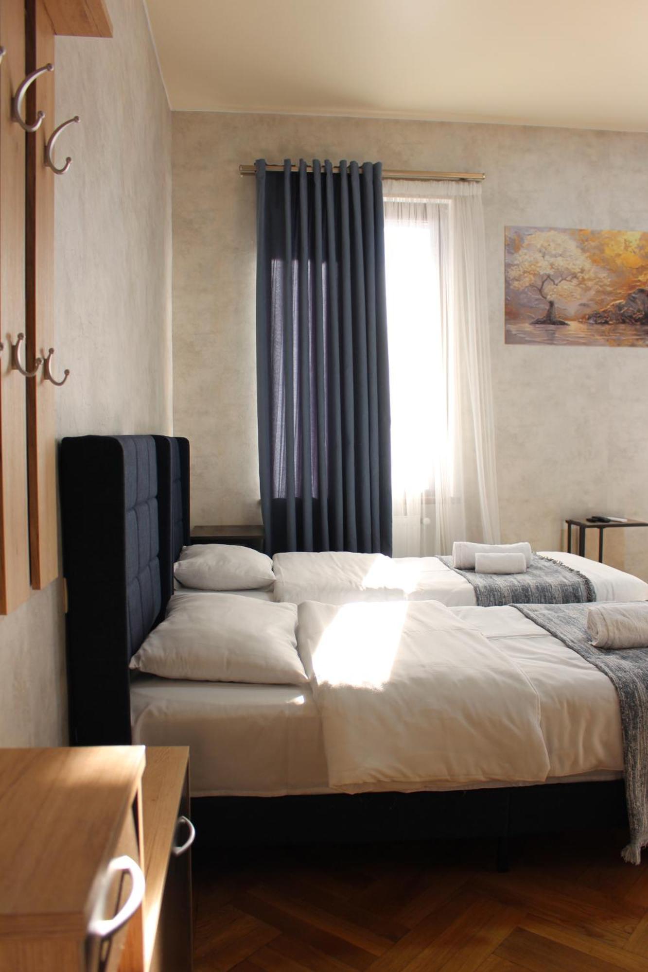 Memory Basket Hotel Kutaisi Exterior photo